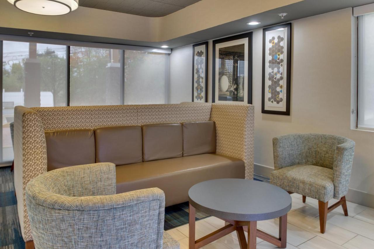 Holiday Inn Express Pittston - Scranton Airport By Ihg Exterior foto
